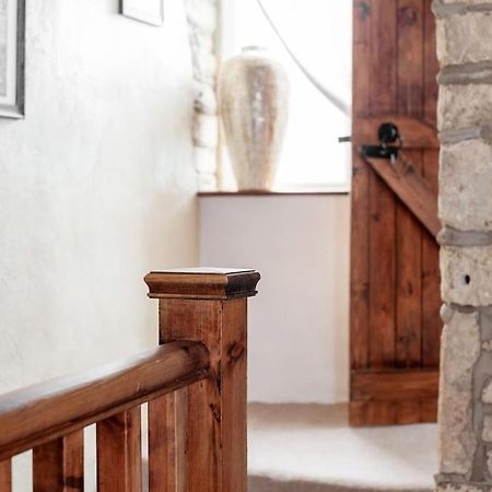 Teasel Cross Cottage, Painswick ストラウド エクステリア 写真