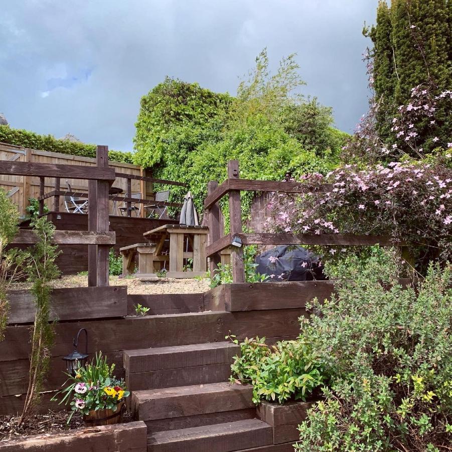 Teasel Cross Cottage, Painswick ストラウド エクステリア 写真