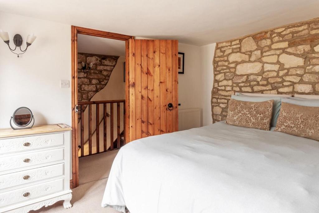 Teasel Cross Cottage, Painswick ストラウド エクステリア 写真