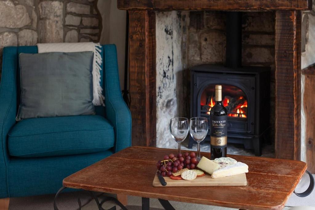 Teasel Cross Cottage, Painswick ストラウド エクステリア 写真